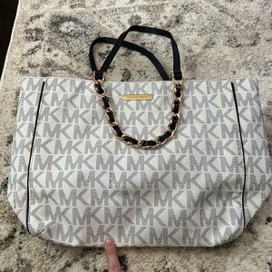 NWOT MK Signature Tote